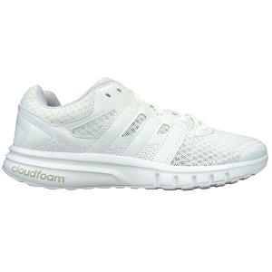 アディダス（adidas）