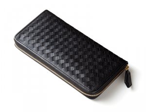 マットーネ オーバーザウォレット