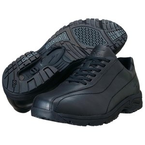 ウォーキングシューズ