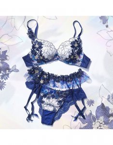 サルート（Salute） ブラジャー