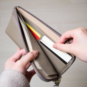 リッカーズ（RICKERS） 二つ折り財布