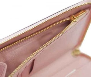 ミディアム ジップ アラウンド ウォレット クロスグレイン レザー