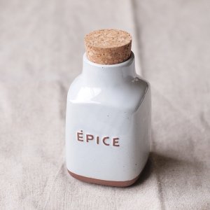 スタジオ エム（STUDIO M'）