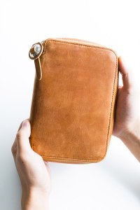 コルボ（CORBO.） 革ブックカバー