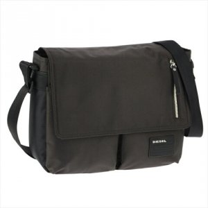 ディーゼル（DIESEL） メッセンジャーバッグ