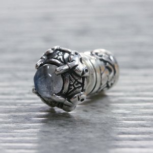 ソカロ（ZOCALO） ピアス