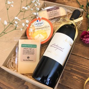 ワインとチーズのセット