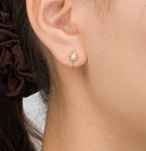 アールデイズ（R days） シリコンイヤリング