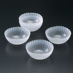 ふたりのリラックスタイムに使ってほしい
シンプルでかわいい器