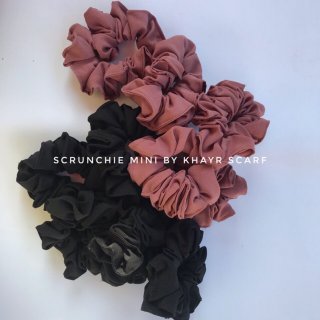 Scrunchie by Khayra