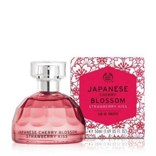 23. Japanese Cherry Blossom Strawberry Kiss by The Body Shop, Kesegaran Nyata