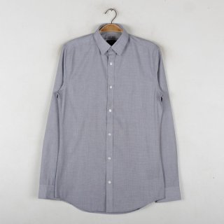 7. H&M Easy-iron Shirt Slim Fit, Bisa untuk Kerja atau Acara Formal Lain