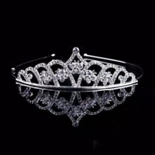 2. Wanita Mahkota Korea Fashion Berlian Women Jewerly Crown SJ002, Indah dan Bikin Percaya Diri