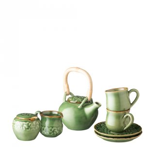 12. Small Frangipani Tea Set / Set Peralatan Minum Teh Jenggala