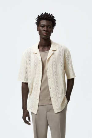 10. Textured Crochet Shirt, Unik dan Kece