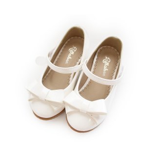23. Anna White Shoes