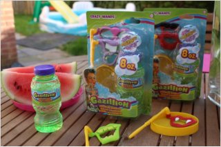 4. Bubble Blower Mainan Anak 