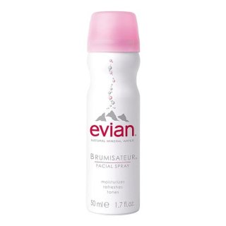 21. Evian Facial Water Spray, Memberikan Kesegaran di Luar dan Dalam Ruangan