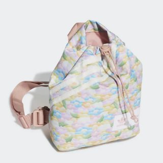 13. ADIDAS Mini Backpack, Desainnya Cute