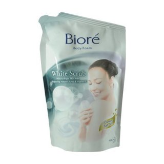 Biore Body Foam Whitening Scrub