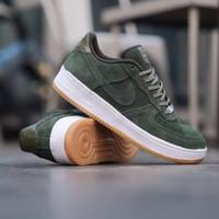 27. Nike Air Force 1 Low Suede Olive Green Original BNWB - OLIVE GREEN, Pilihan Sepatu dengan Warna Tak Biasa