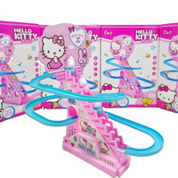 20. Seluncuran Tangga Slide Hello Kitty, Serunya Melihat Hello Kitty Berkejar-kejaran