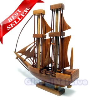 11. Miniatur Kapal Pinisi Dewaruci Kayu, Simbol Biduk Rumah Tangga yang Sudah 5 Tahun