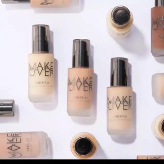 Make Over Weightless Power Stay Foundation
