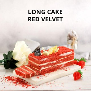 29. Diana Bakery Long Cake Red Velvet, Tampilannya Meriah dan Rasanya enak