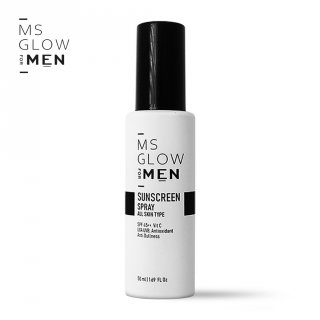 20. MS GLOW Sunscreen Spray for Men, Cara Praktis Melindungi Kulit Cowo Aktif
