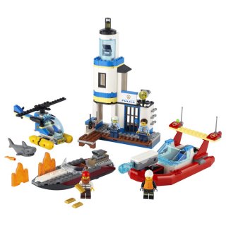 12. LEGO City Seaside Police and Fire Mission, Mainan untuk Mengembangkan Imajinasi Anak Laki-Laki