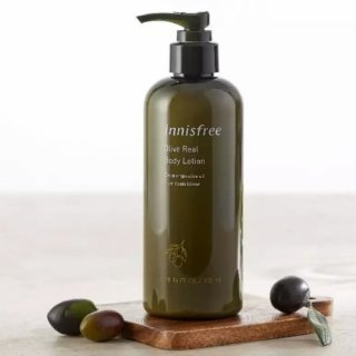 4. Innisfree Olive Real Body Lotion, Sangat Bagus untuk Kulit Kering dan Bersisik