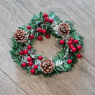 1. Christmas Wreath / Dekor Daun Hiasan Krans Natal, Bisa Digantung di Pintu Depan