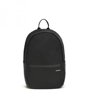 8. Twostrap Backpack, Desain Simple Anti Ribet