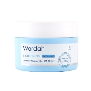 8. Wardah Lightening Day Cream Advanced Niacinamide + SPF 30 PA+++