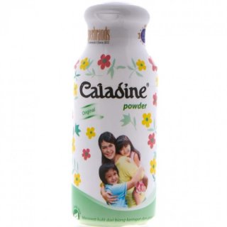 11. Caladine Powder Original, Aman Untuk Seluruh Jenis Kulit