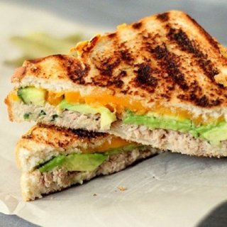 Sandwich Panggang Tuna