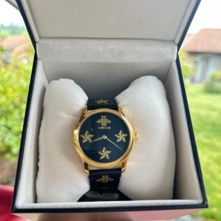 Gucci bee watch
