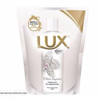 1. Lux White Impress Whitening Body Wash, Sabun Brightening dengan Microcrystal