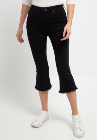 17. Lois Jeans Fashion Denim Pants Boot Cut, Simpel dan Trendy