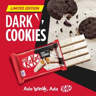 28. KitKat Cokelat Wafer Dark Cookies, Wafer Cokelat Unik yang Wajib Dicoba