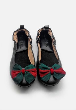 12. La Vita e Bella Foldable Ballerina Flat Shoes With Bow, Cantik dan Anggun