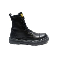 18. Black Master Boot Cardoba, Sepatu Gahar untuk Touring