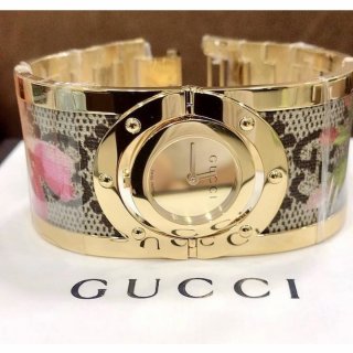 Jam tangan Gucci twirl Flower