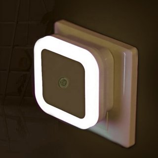 18. Lampu Tidur LED Kotak Dengan Sensor Cahaya