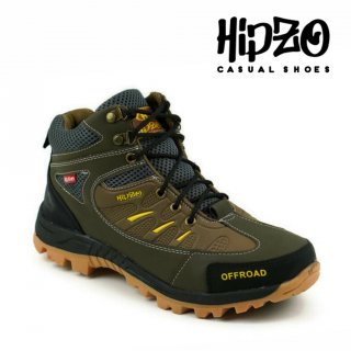 6. Sepatu Pria Original Hipzo M 047, Nyaman di Berbagai Permukaan