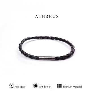 25. Emrys Premium Leather Athreus, Terbuat dari Premium Leather