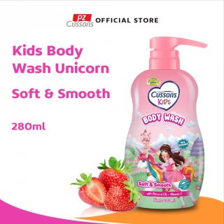 30. Cussons Kids Body Wash Soft & Smooth, Aroma Strawberry yang Cocok untuk Anak Perempuan Aktif