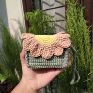 Daisy Card Pouch With Zipper