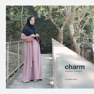 4. Jamise Shara Dress Abaya, Membuatmu Tampil Lebih Tinggi dan Ramping